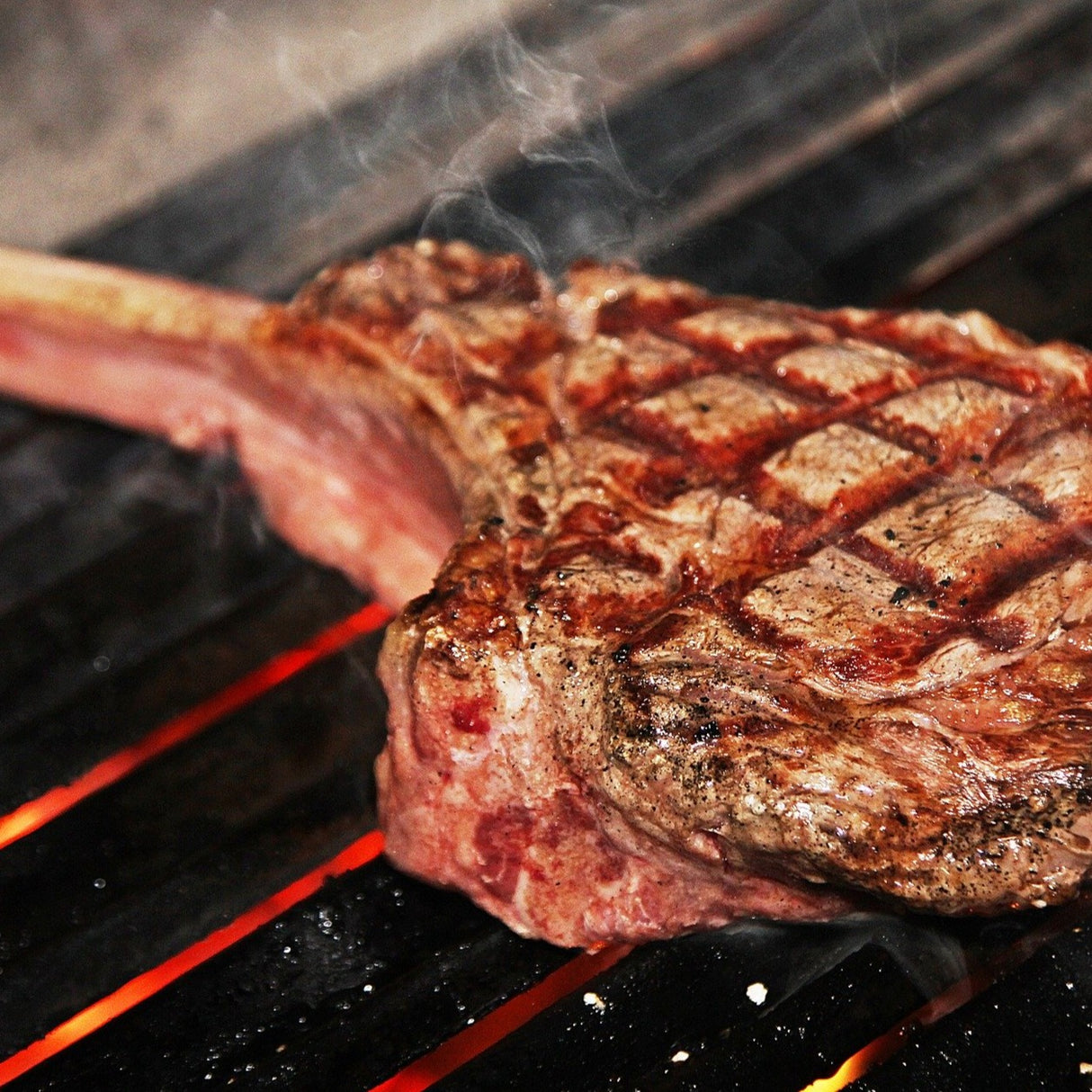 Natural Angus Beef Tomahawk Steak - 48oz